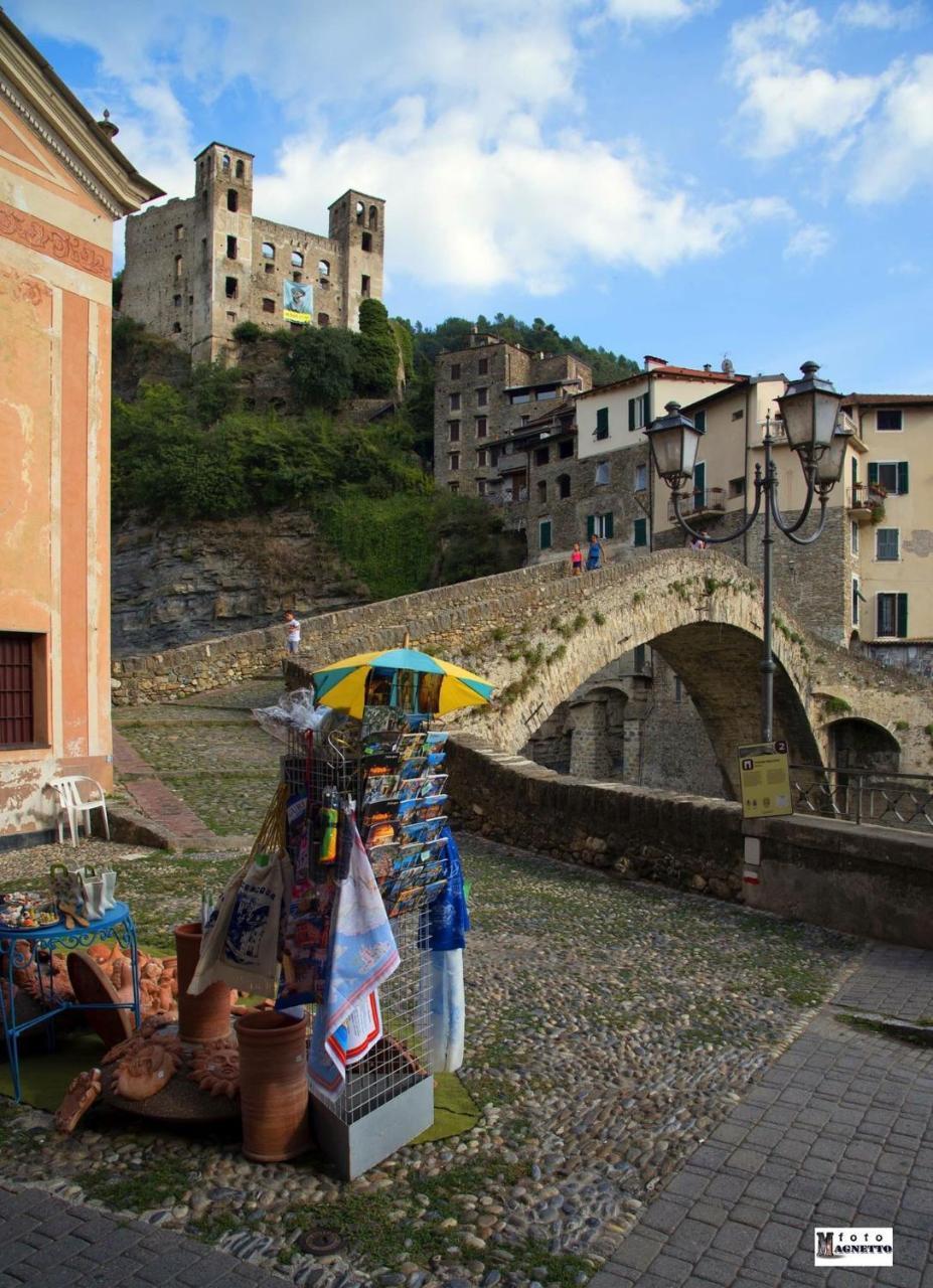 Vila Stardust - Bedbluesky Dolceacqua Exteriér fotografie